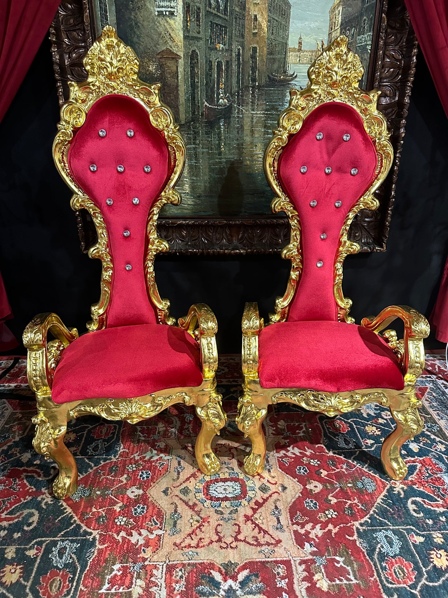 King and Queen Throne Chairs w/ Table - Red